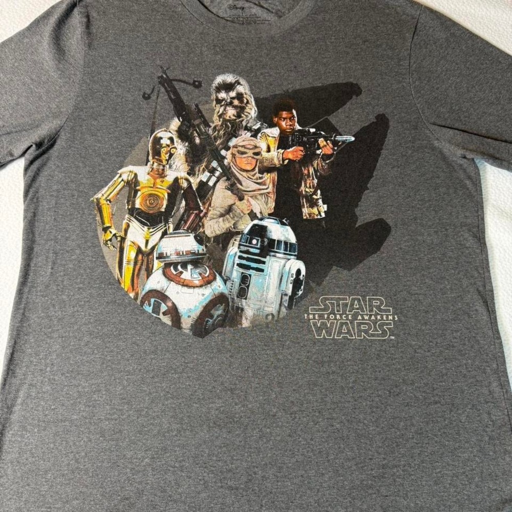 Star Wars The Force Awakens Graphic T-Shirt Disney Store Size L